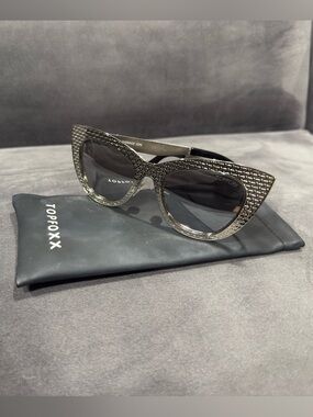 Topfoxx Selena Black Rhinestone Cat-Eye Sunglasses